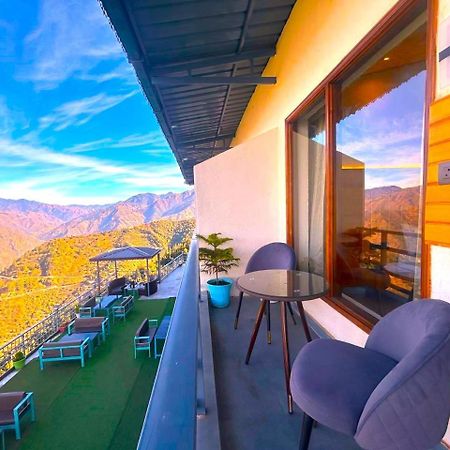 מוסורי Living On The Edge A Luxury Stay מראה חיצוני תמונה