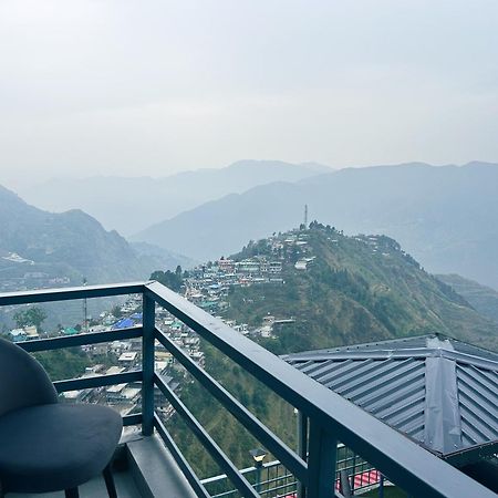 מוסורי Living On The Edge A Luxury Stay מראה חיצוני תמונה